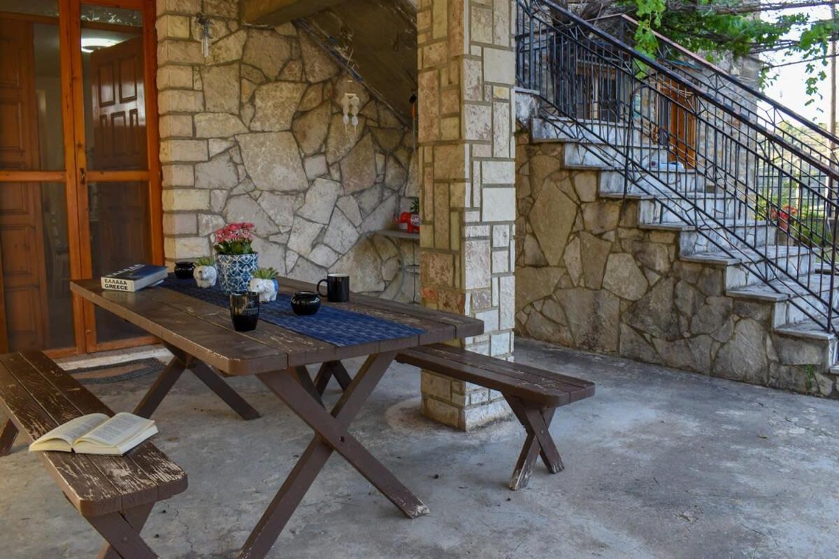 فيلا Coastal Stone Hideaway With Stunning Scenery Kitriaí المظهر الخارجي الصورة